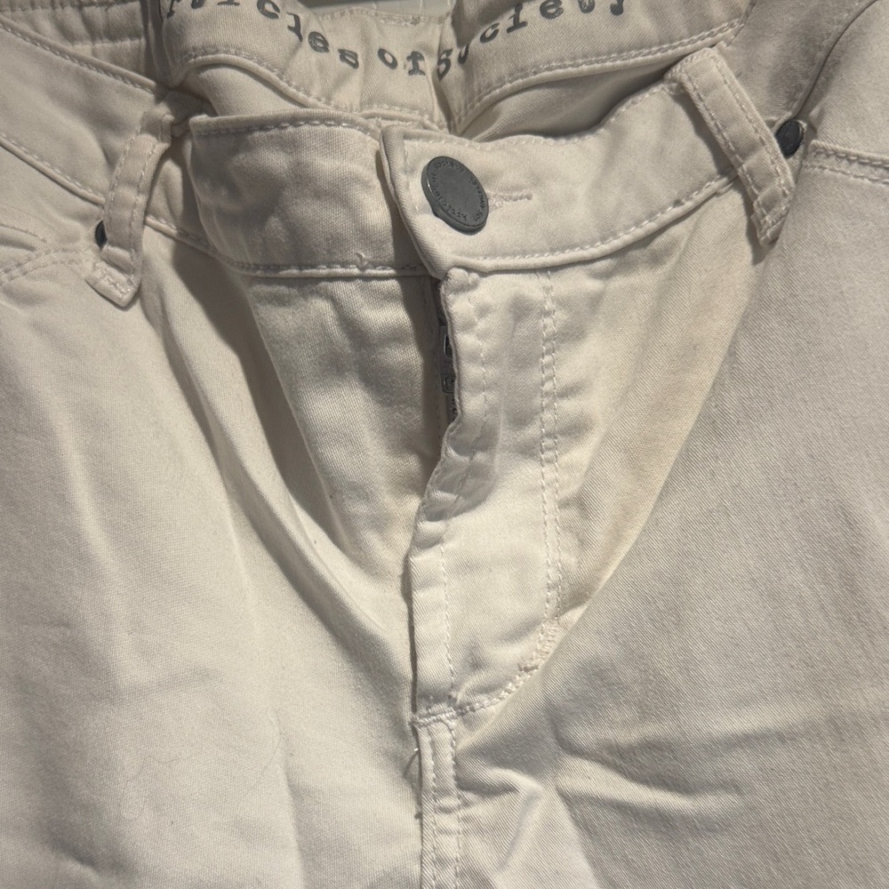 Articles Of Society Women's Skinny Jeans in white - Picture 3 of 6